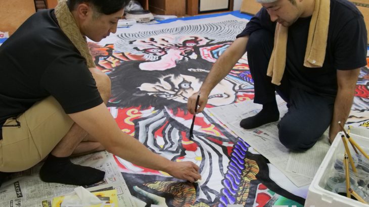 迫力の武者絵の制作進む　鹿角市の花輪ねぷた