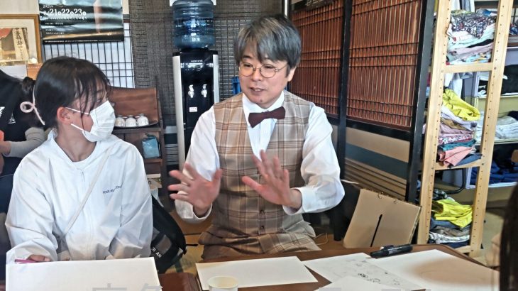 紙芝居作りの楽しさ、子どもへ　鹿角市出身の佐藤さん