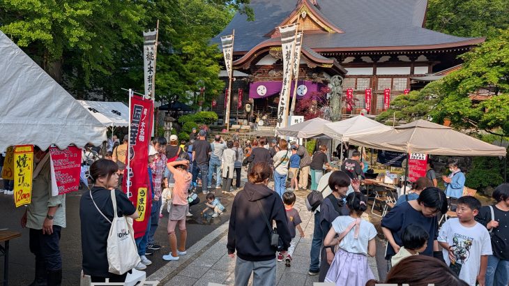 昔なじみの縁日ににぎわい　鹿角市花輪