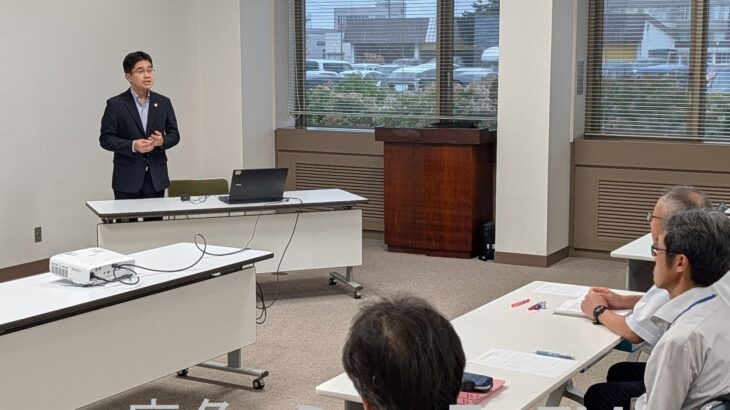 校長会で講演の市長、学校再編は「先手」　鹿角市